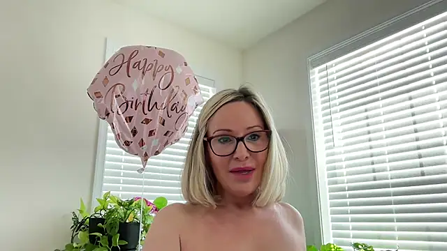 Milf_Goddess webcam
