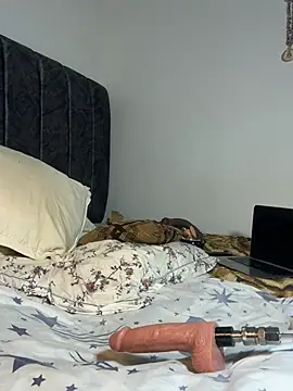Bella045 webcam