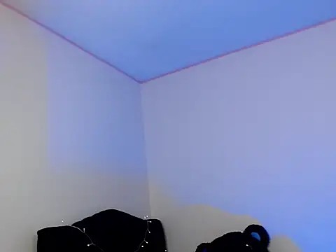 loren_tits24 webcam