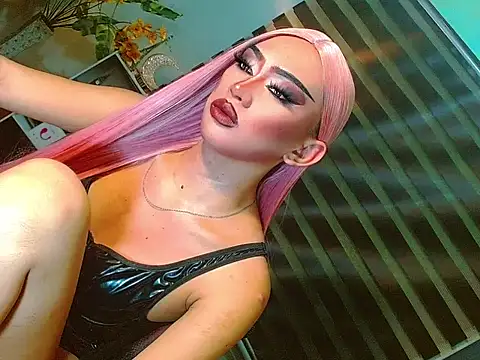HOLLYWOOD_QUEEN_88 webcam