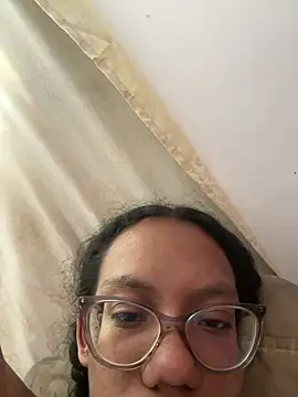 Valen_1990 webcam