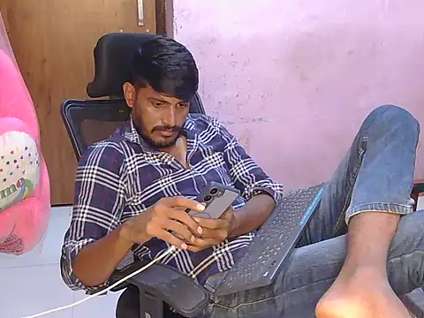 HotXKrish webcam