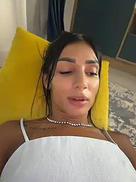 VickyM99 live sex cam