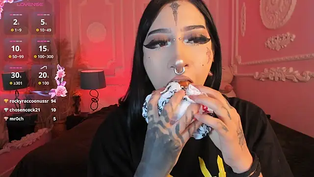 Kat_VonDe webcam
