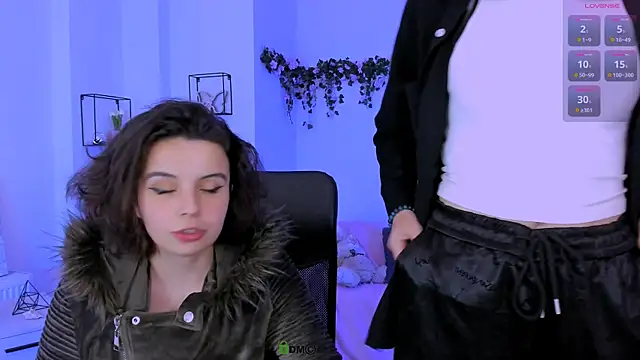 mia_mooon_ webcam