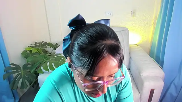 soofiathooner webcam