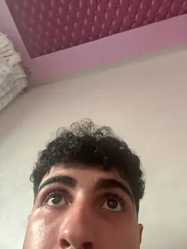 Adammhotty webcam