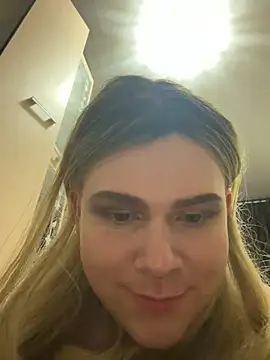 BettySapphire webcam