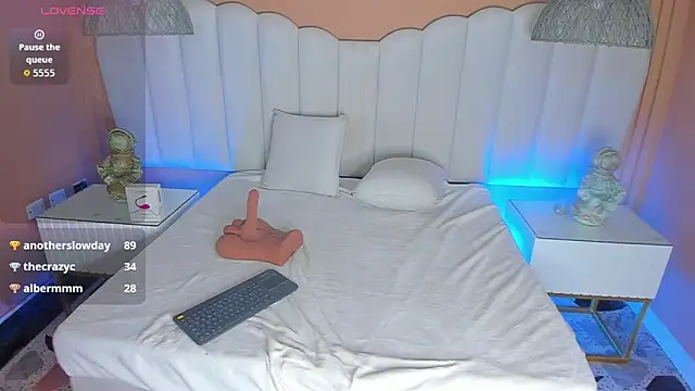 sofi-allen webcam