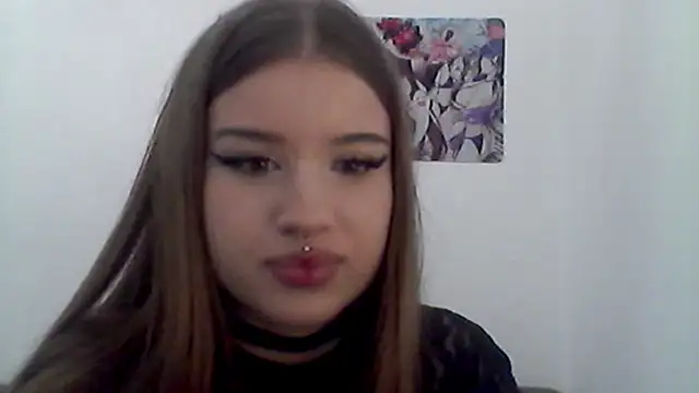 MollyHotTeen webcam