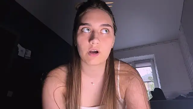 ManieCrippen webcam