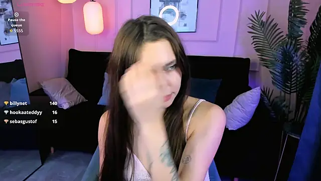 ChloeSunny webcam