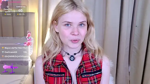 ChloeWells webcam