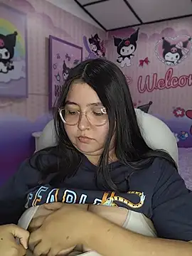 Dulce_meow smooth body webcam show
