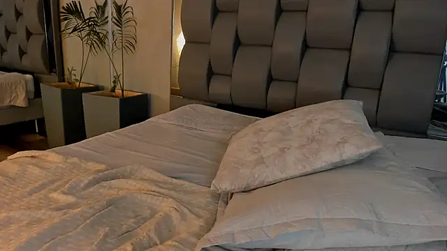Charlie___Musk webcam