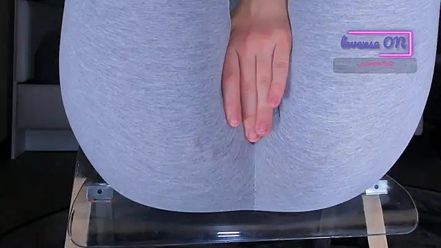 Cameltoe_squirt_inPants webcam