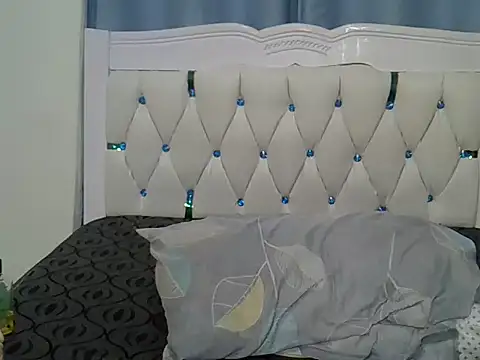 Prettyxoxoo webcam