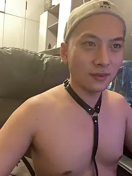 yichen008 Live Web Cam Show