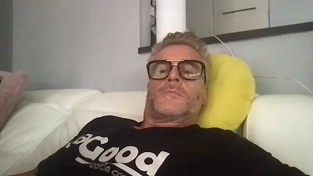 Axl_hot webcam