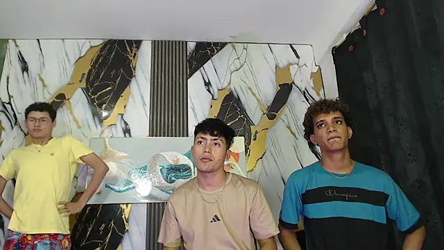 VERY_HOT_GUYS webcam