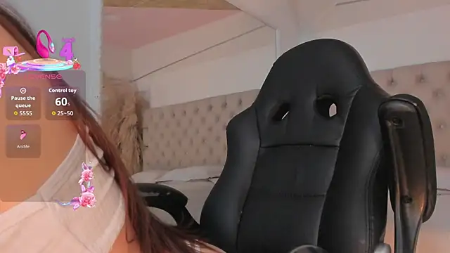 DulcePrince oil tease show