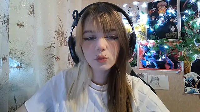 MilaTyan webcam