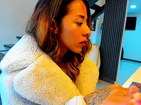 Thebadwolf181 dildo cam to cam show