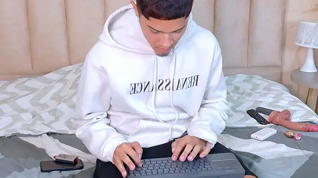 EthanCarter__ webcam