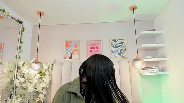 Kendra_Storm webcam