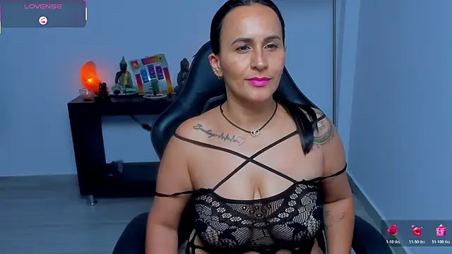 Sara_Charmy webcam