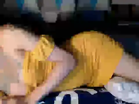 Trish_CurveCock webcam