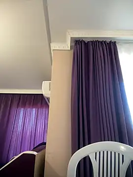 BlondieAdel webcam