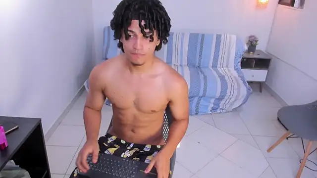 samxx_muscle webcam