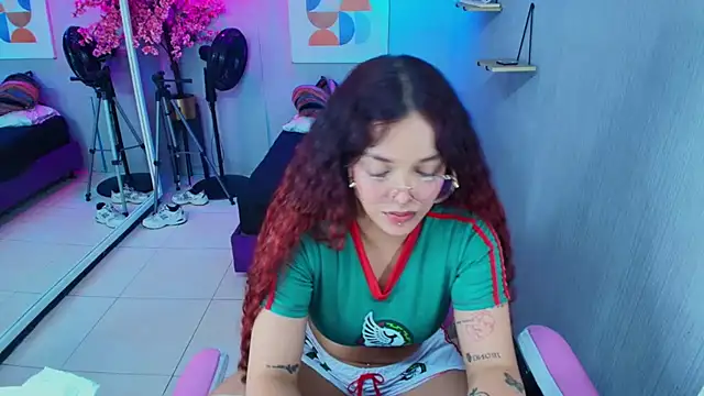 Maggy_t18 webcam
