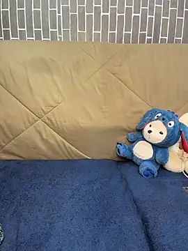 escape_with_me webcam