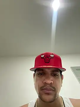 bigdick211292 webcam