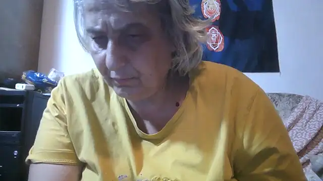 ExquisiteMature webcam