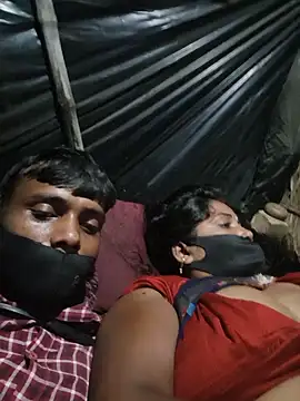Indiandesicouple155 webcam