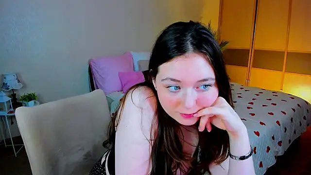 AlluringLookk webcam