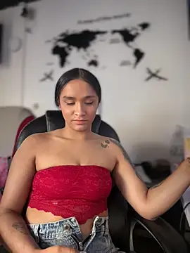 Isabella-Teen webcam