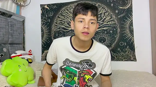 Andy_Belier23 Live Web Cam Show