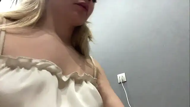 EvelynStars webcam