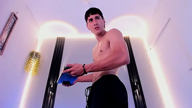 Dark_Valentino_