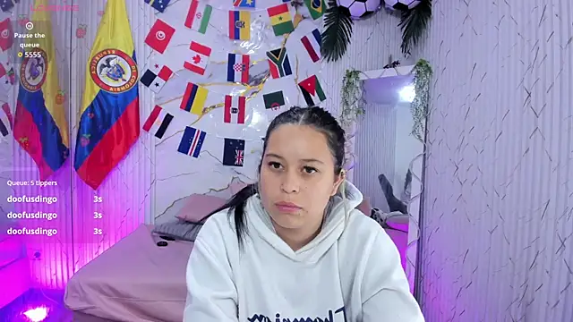 Canndyy_tay1