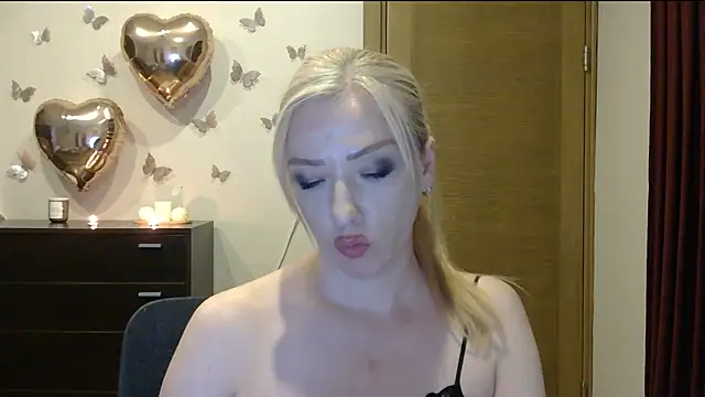 Wild_Silk_Desire webcam
