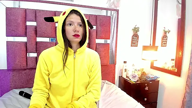 sofy_bonnet1 webcam
