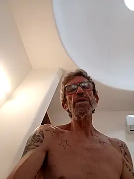 chris-sbh11 webcam