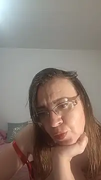 AriaEaston webcam