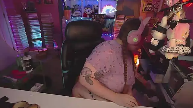 FatVeronica webcam