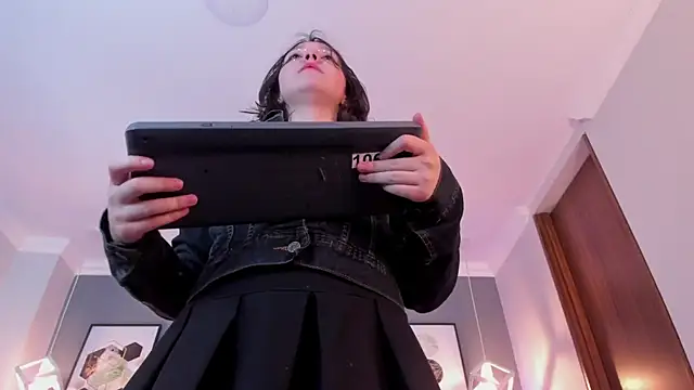 Nina_Ford webcam